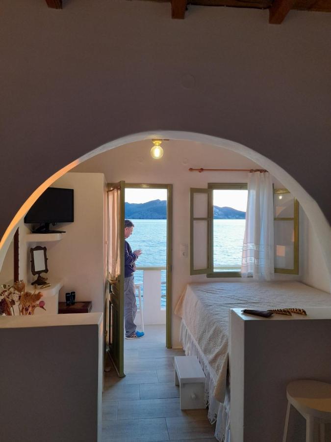 Milos By The Sea - Eco House Plaka  Exterior foto